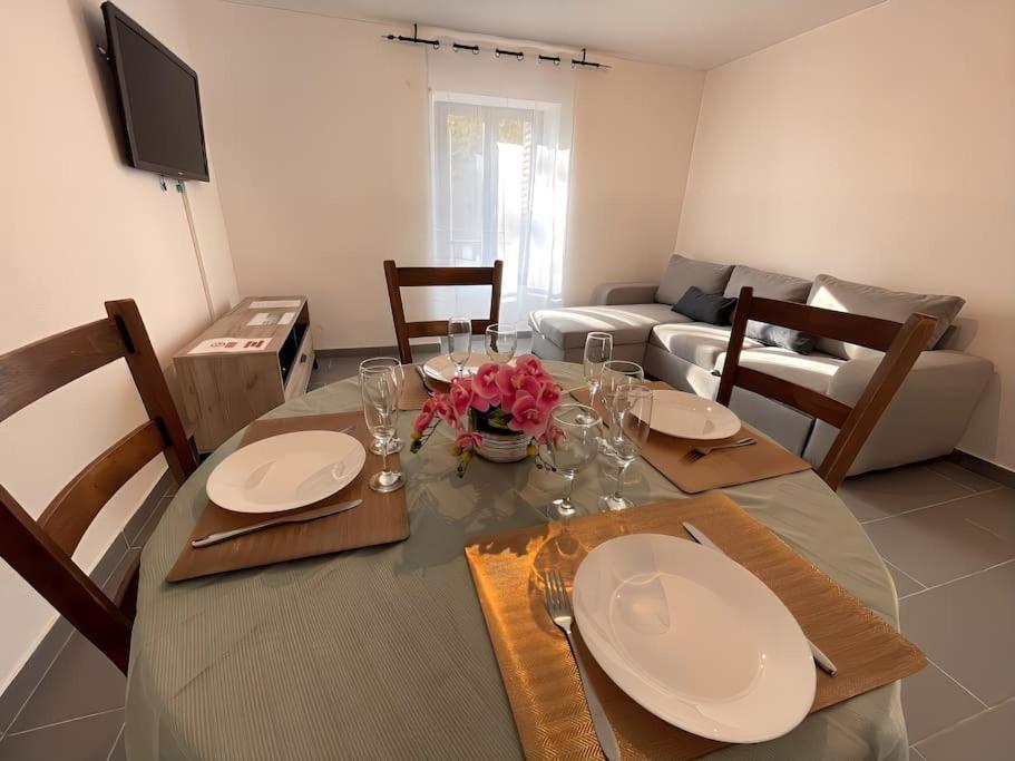 Cherpin Confort Urbain 1Er Etage Roanne Extérieur photo